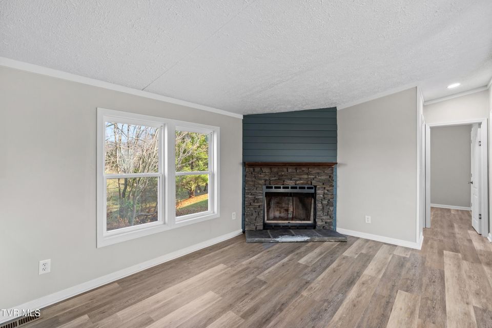 Photo #8: 120 Hensley Loop 