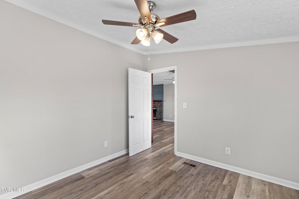 Photo #15: 120 Hensley Loop 