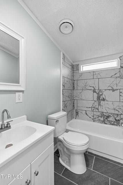 Photo #25: 120 Hensley Loop 