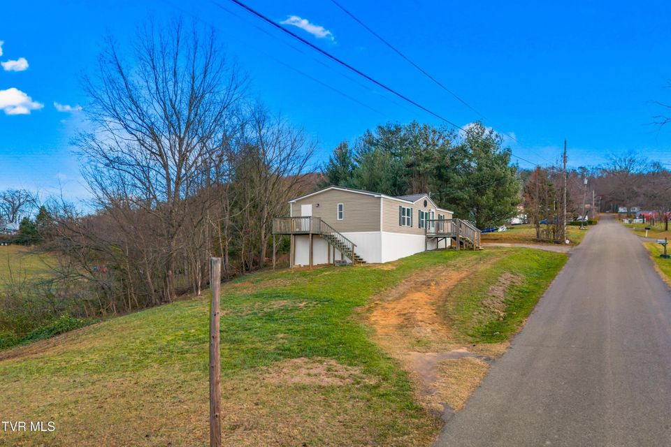 Photo #36: 120 Hensley Loop 