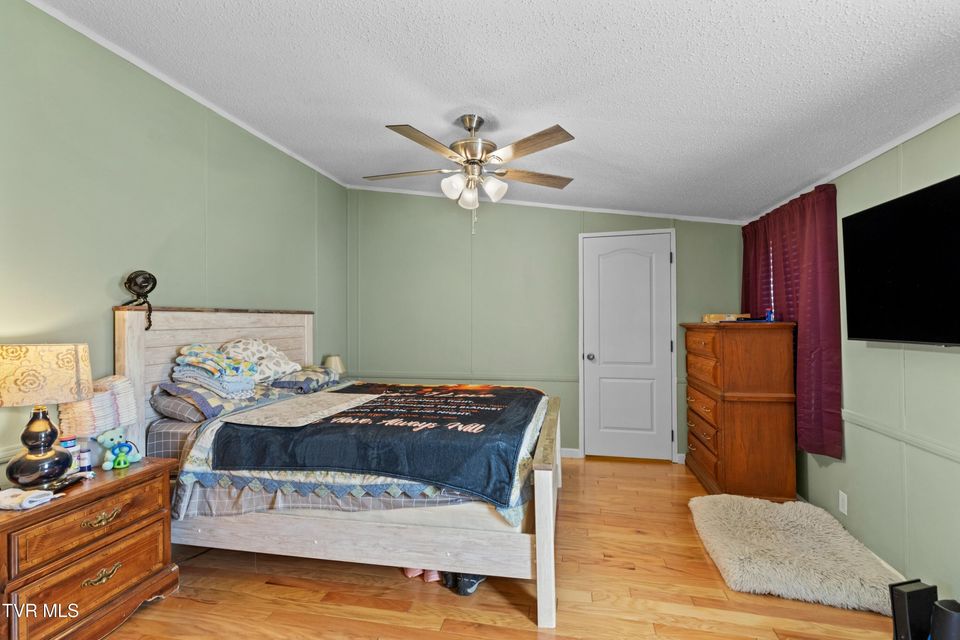 Photo #10: 921 Rocky Summit Road