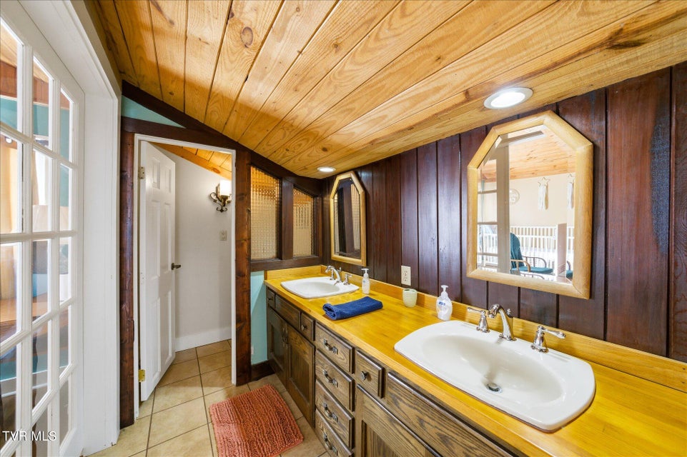 Photo #35: 951 Carson Springs Road