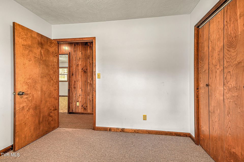 Photo #17: 1363 Highway 91 