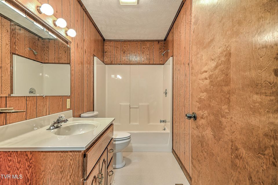 Photo #18: 1363 Highway 91 