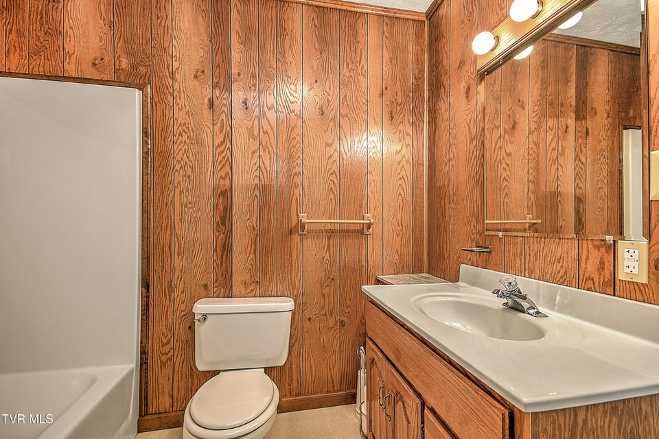 Photo #25: 1363 Highway 91 