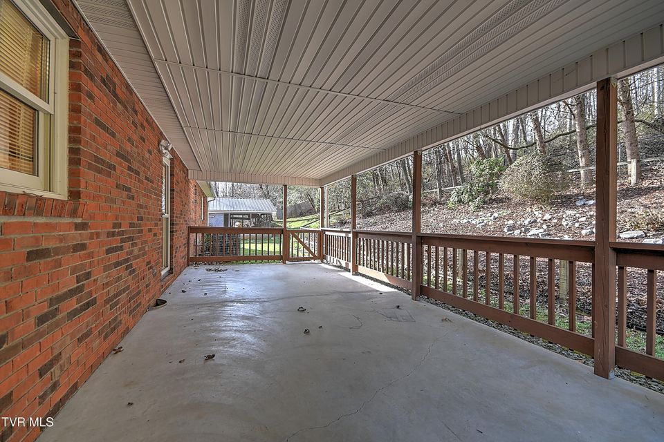 Photo #31: 1363 Highway 91 