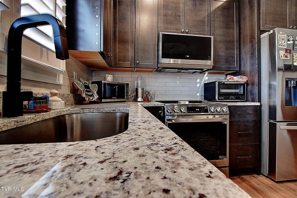 Photo #15: 125 Lynn Road