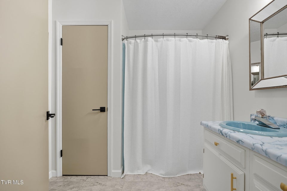 Photo #24: 6140 Hodges Street