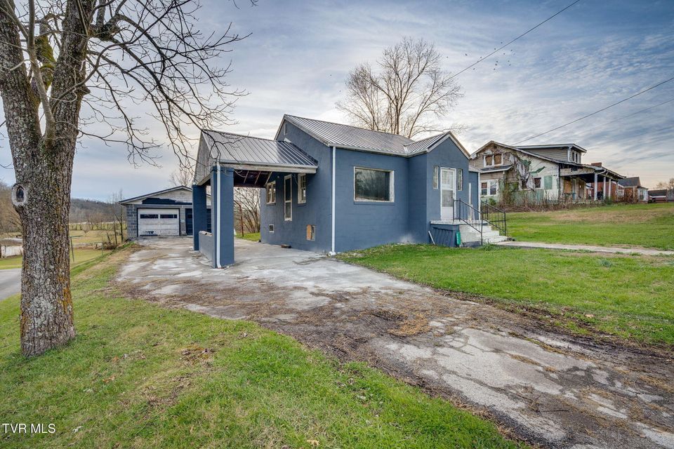 Photo #2: 4400 Ridge Road