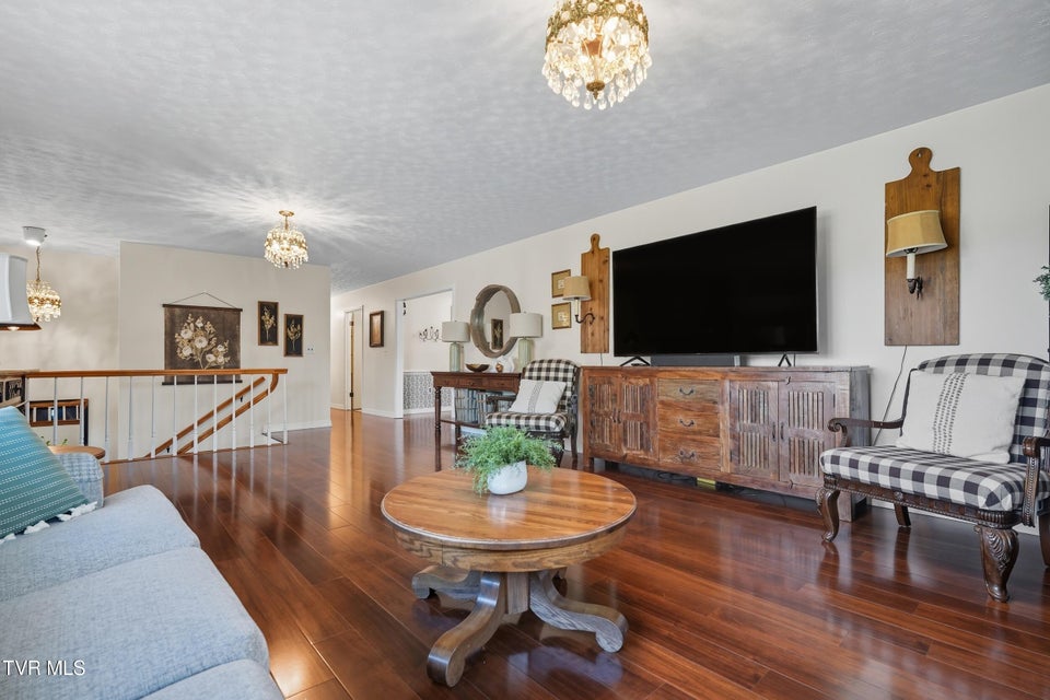 Photo #16: 6140 Hodges Street