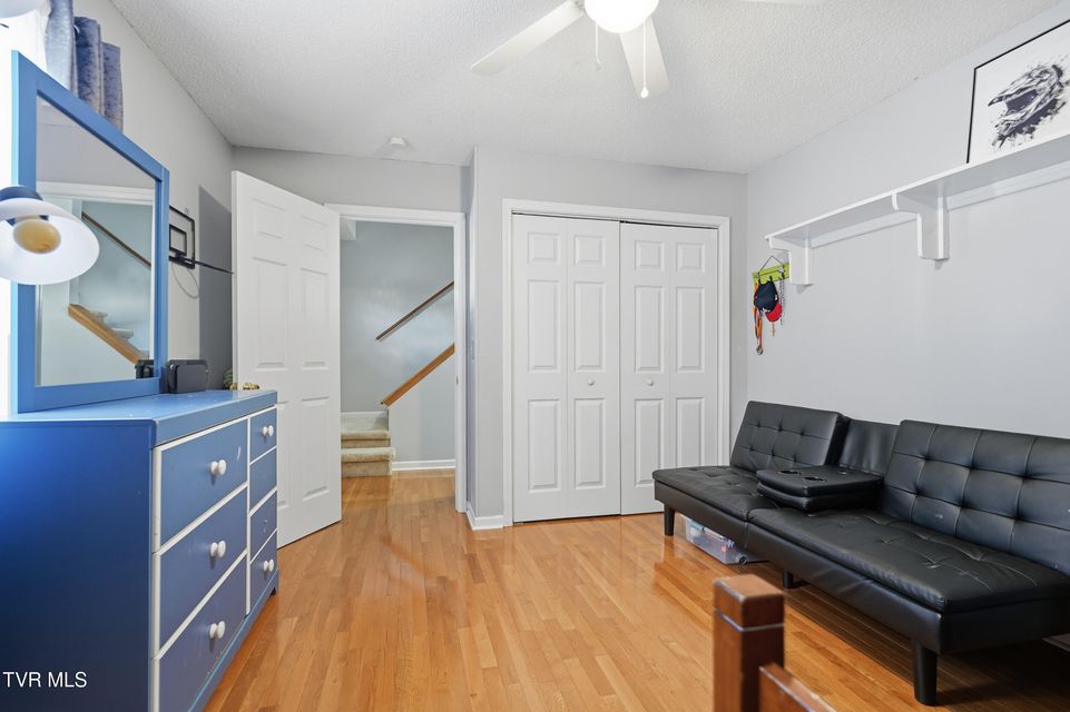 Photo #10: 504 Hallbrook Drive 