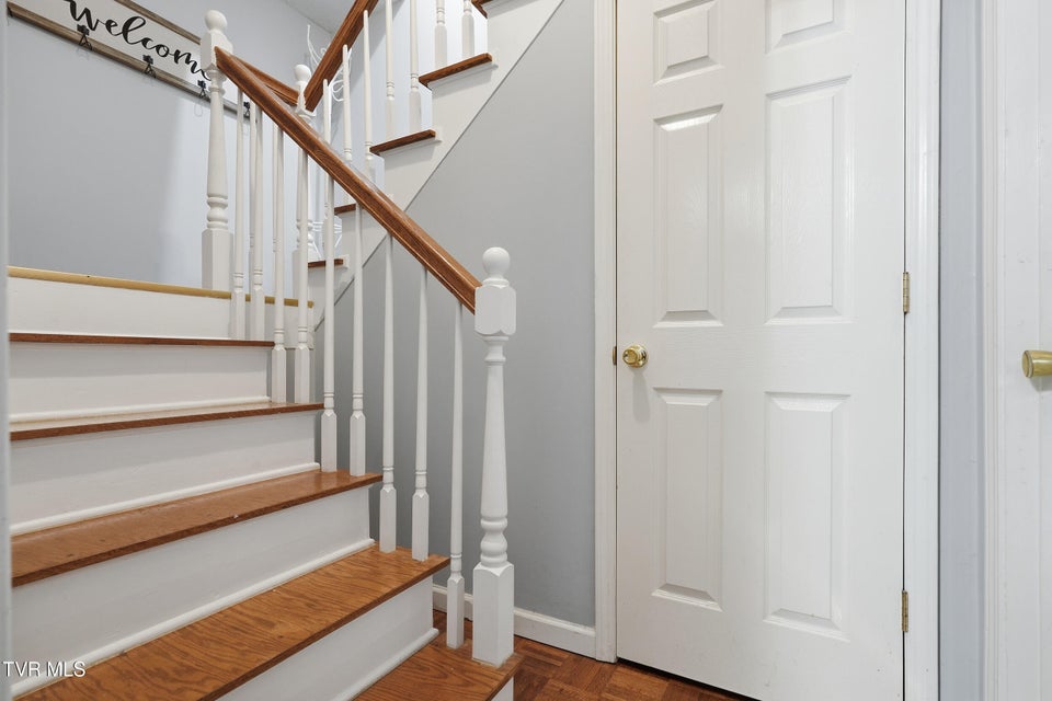 Photo #15: 504 Hallbrook Drive 