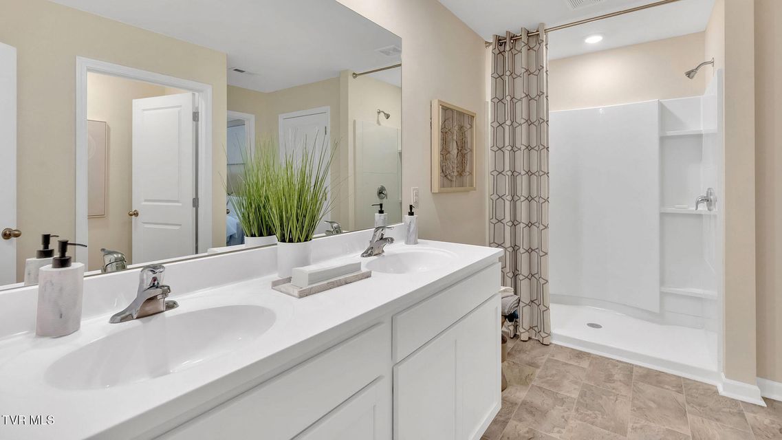 Photo #14: 249 Chimney View Loop 