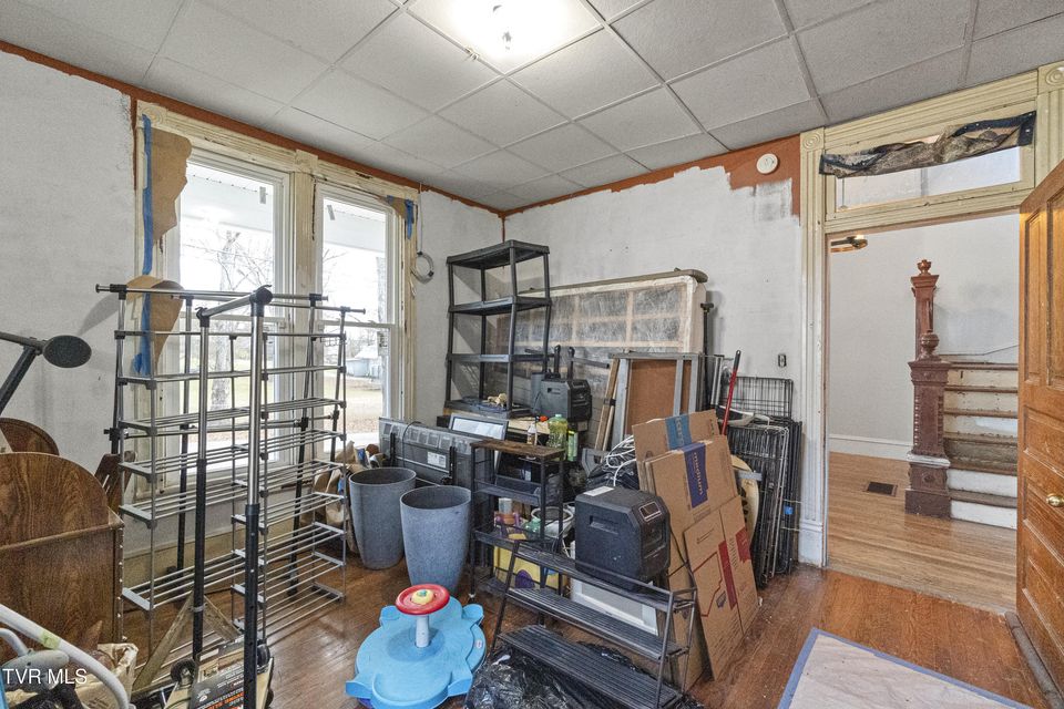 Photo #33: 220 Unaka Street