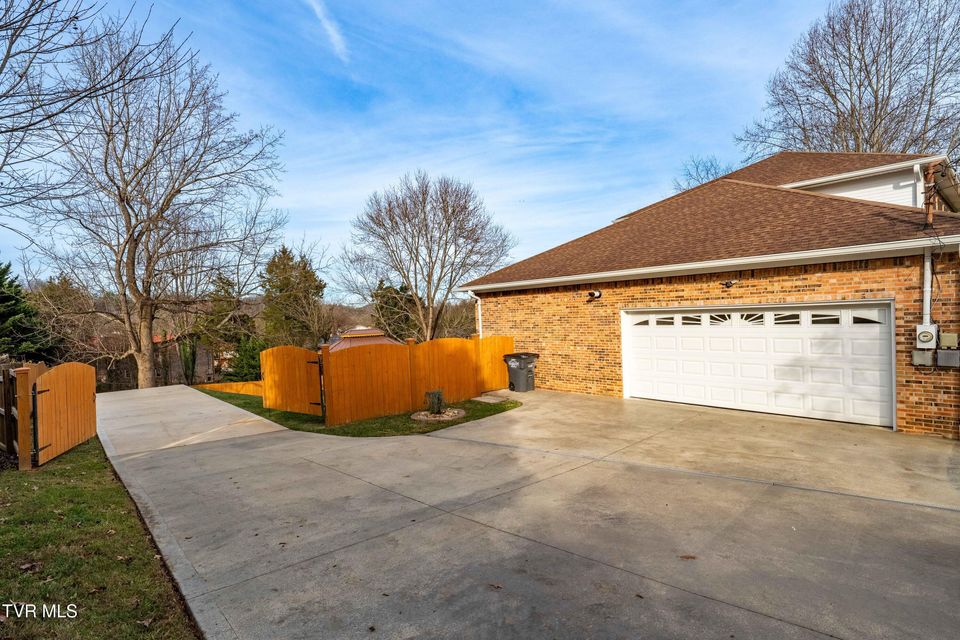 Photo #5: 1220 Morning Dove Drive