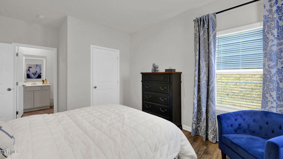 Photo #21: 559 Fieldcrest Road 