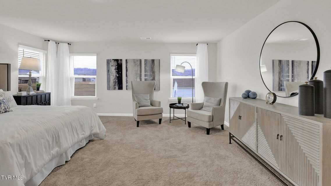 Photo #33: 559 Fieldcrest Road 