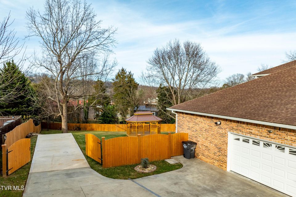 Photo #48: 1220 Morning Dove Drive