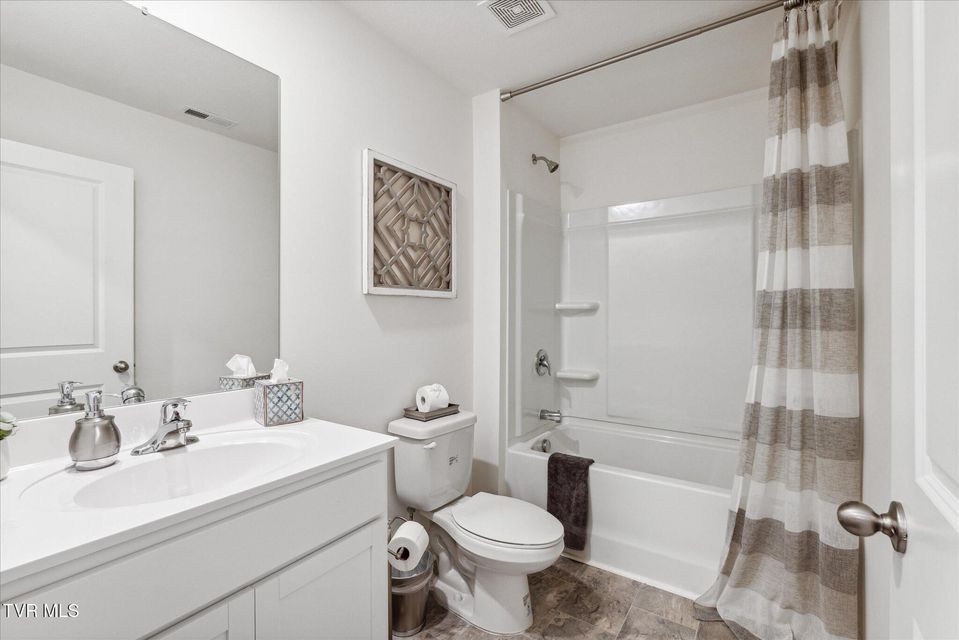 Photo #22: 659 Saint Andrews Drive 