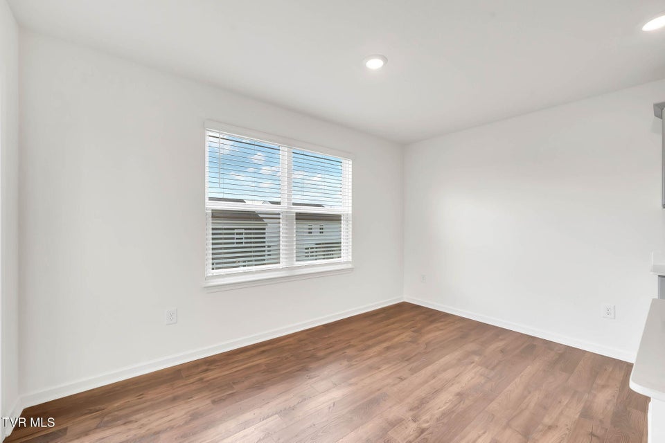 Photo #9: 1137 Aspen Terrace 