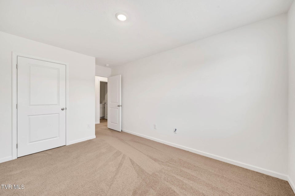 Photo #15: 1137 Aspen Terrace 