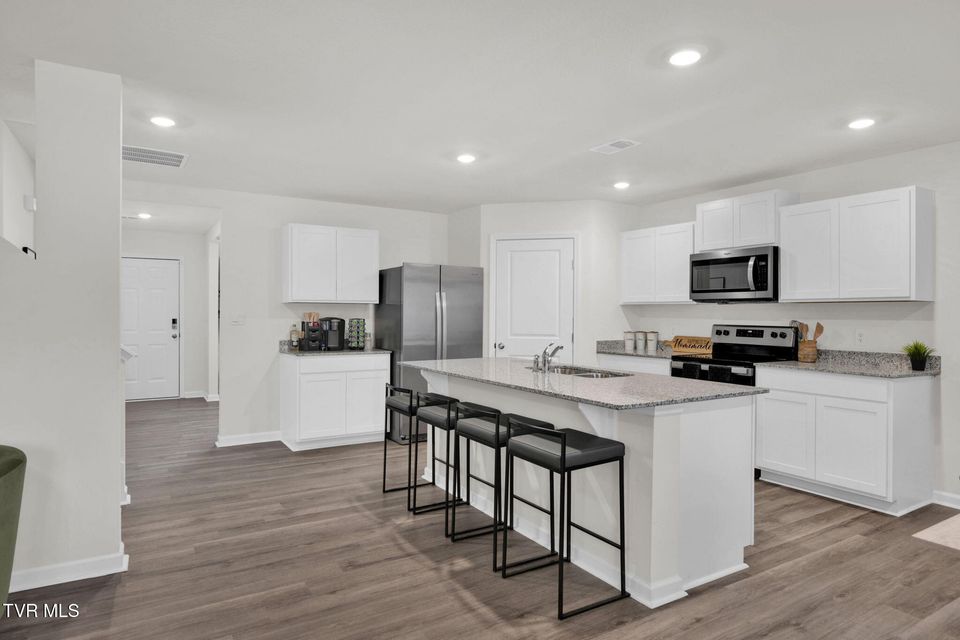 Photo #5: 648 Saint Andrews Drive 