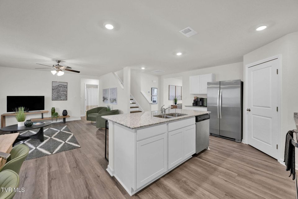 Photo #8: 648 Saint Andrews Drive 