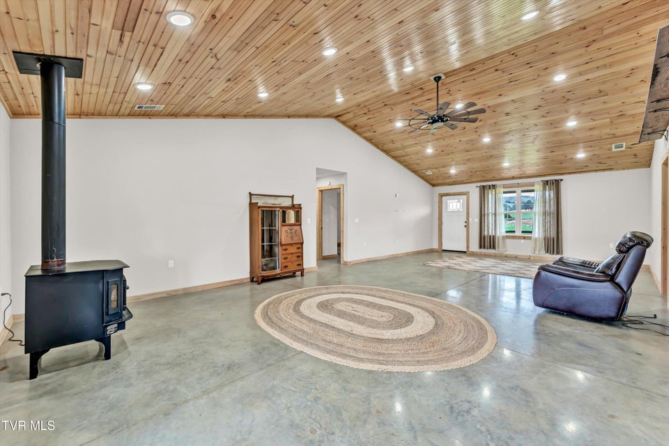 Photo #4: 4144 Back Valley Road