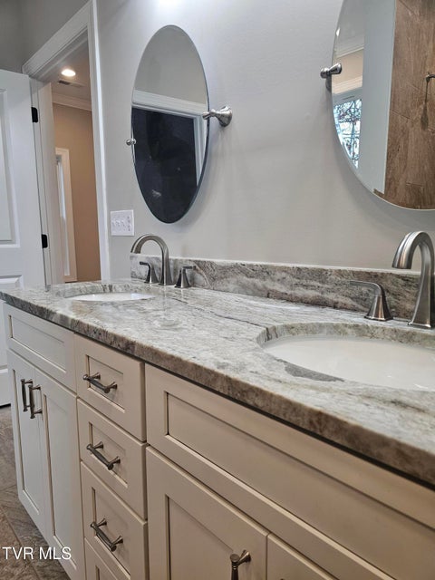 Photo #17: 737 Pasture Ridge 