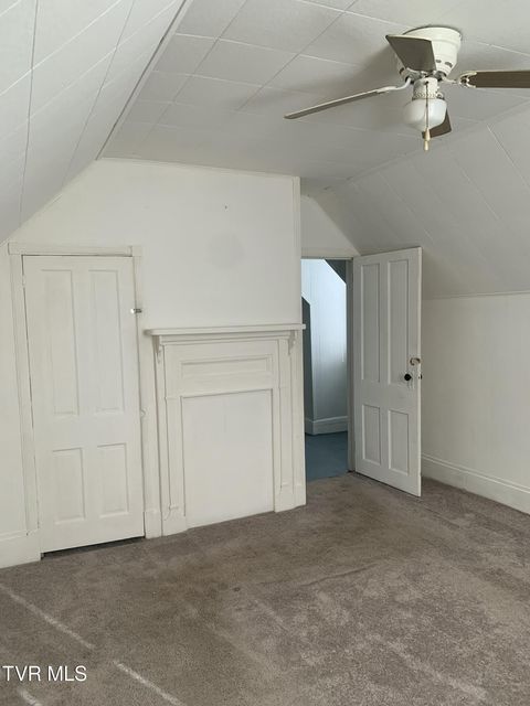 Photo #20: 160 Fox Glen Road