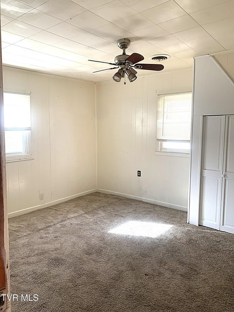 Photo #12: 160 Fox Glen Road