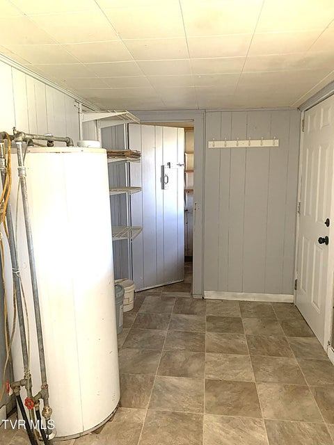 Photo #15: 160 Fox Glen Road