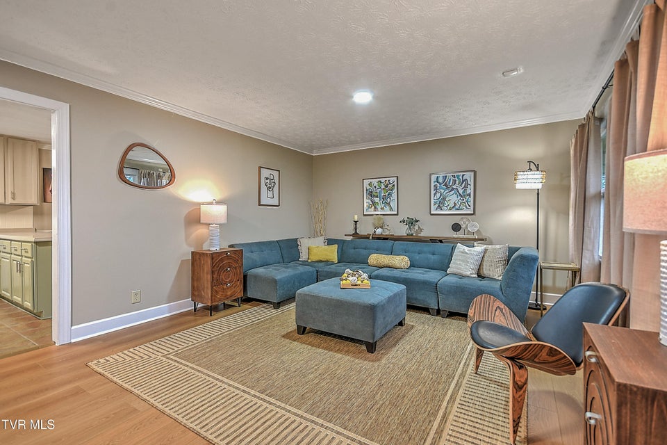 Photo #10: 2001 Sevier Avenue