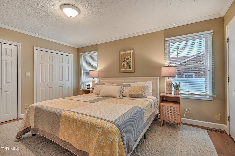 Photo #26: 2001 Sevier Avenue