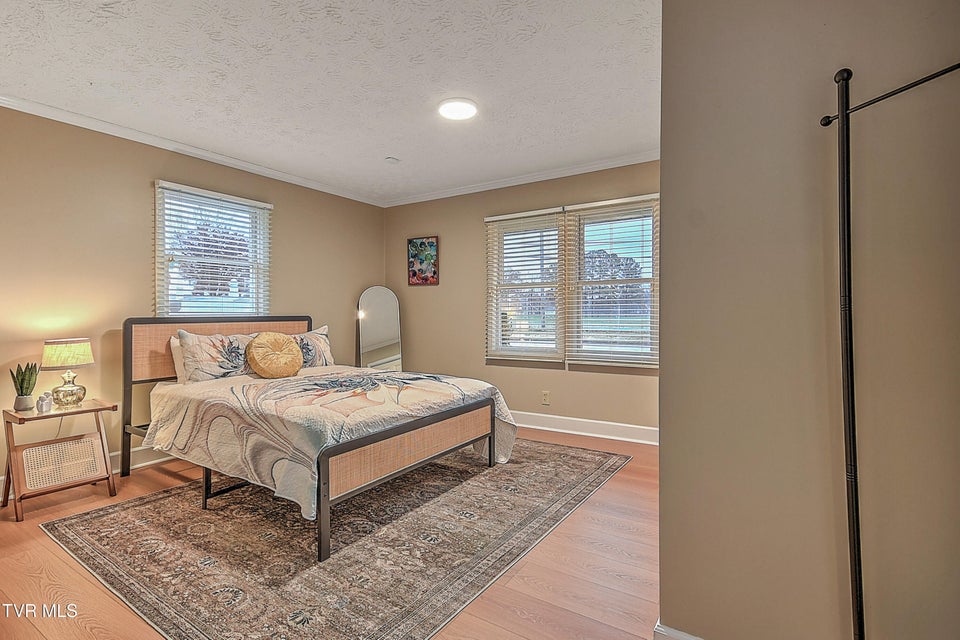 Photo #34: 2001 Sevier Avenue