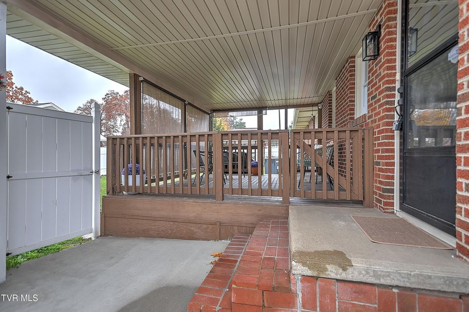 Photo #38: 2001 Sevier Avenue