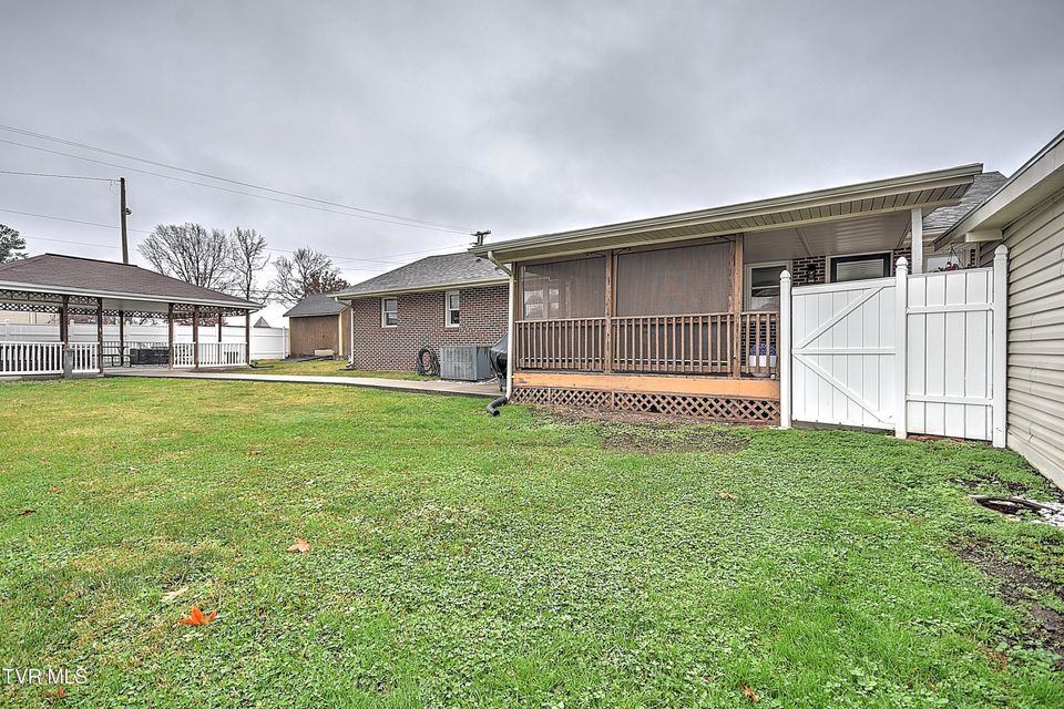 Photo #40: 2001 Sevier Avenue