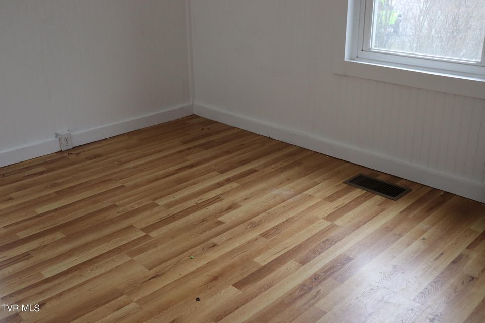 Photo #29: 6250 Josephine Road