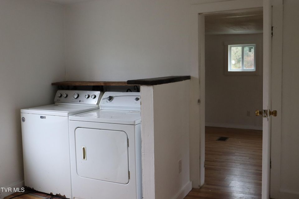 Photo #21: 6250 Josephine Road