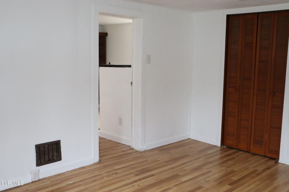 Photo #26: 6250 Josephine Road