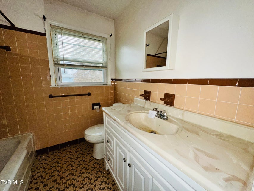 Photo #11: 270 Pace Drive