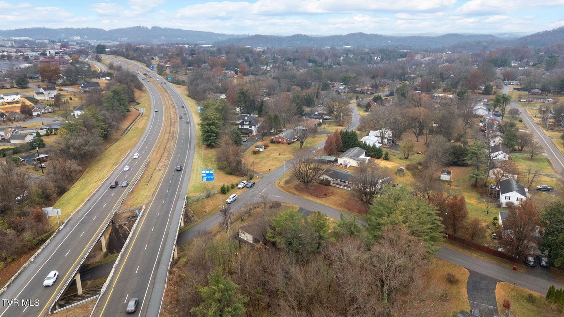 Photo #32: 700 Edgewood Drive