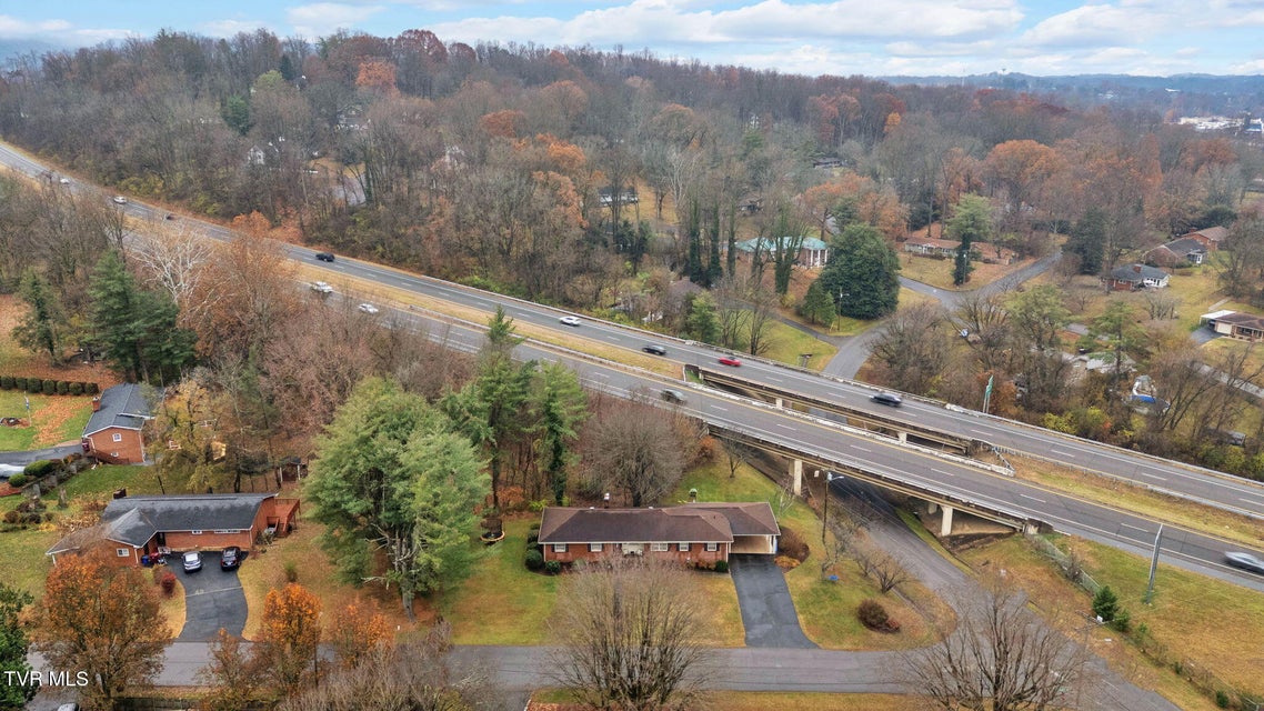 Photo #33: 700 Edgewood Drive