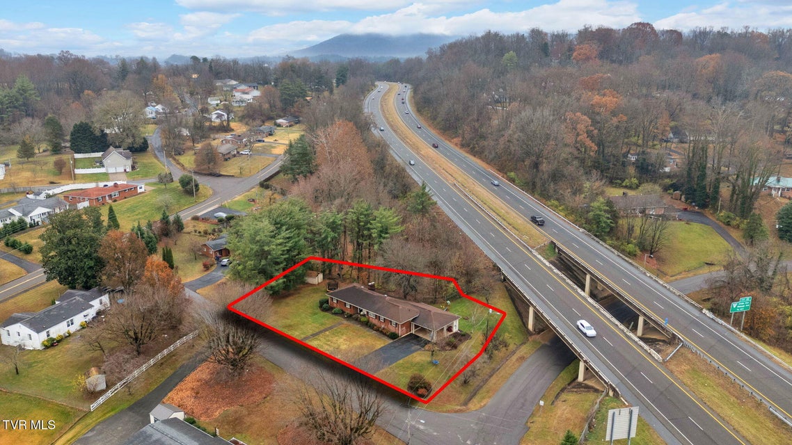 Photo #27: 700 Edgewood Drive