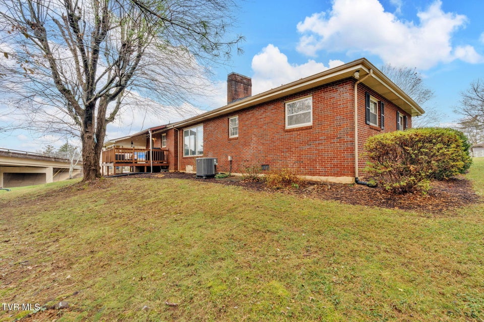 Photo #24: 700 Edgewood Drive