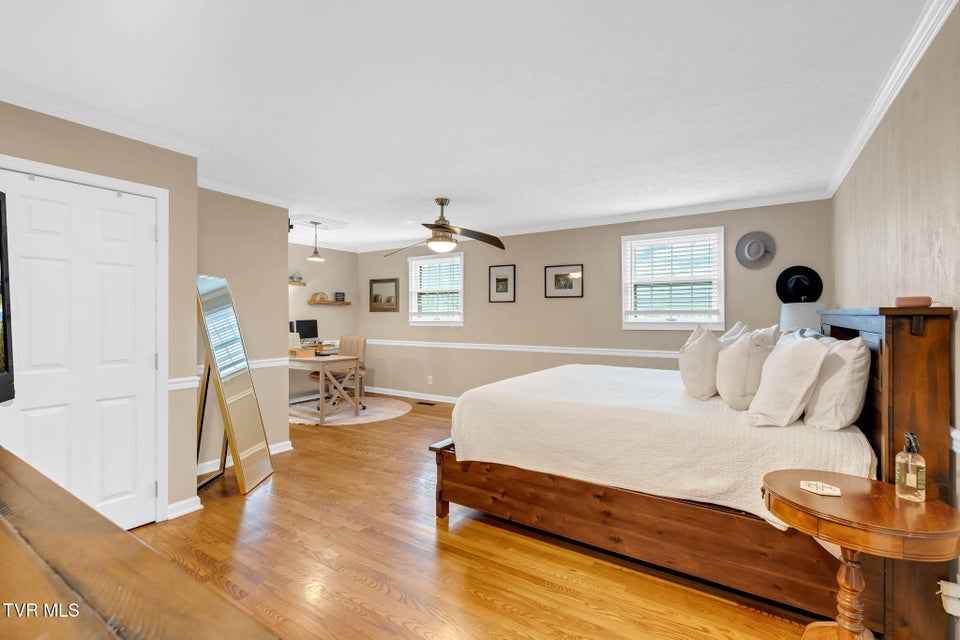 Photo #8: 700 Edgewood Drive