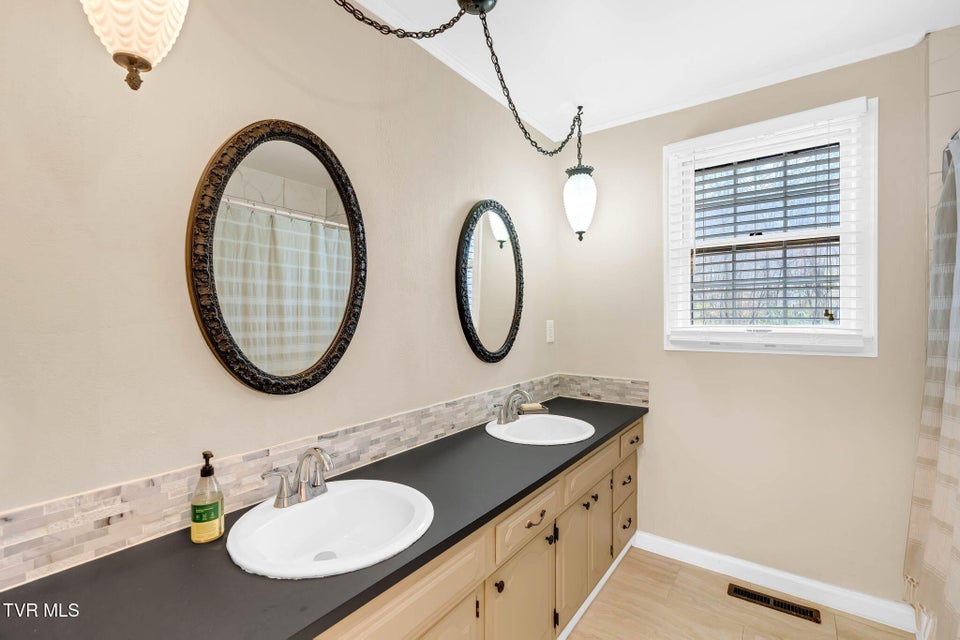 Photo #15: 700 Edgewood Drive