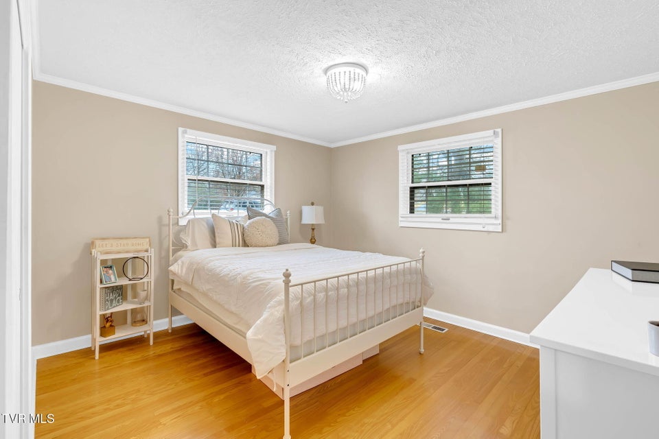 Photo #18: 700 Edgewood Drive