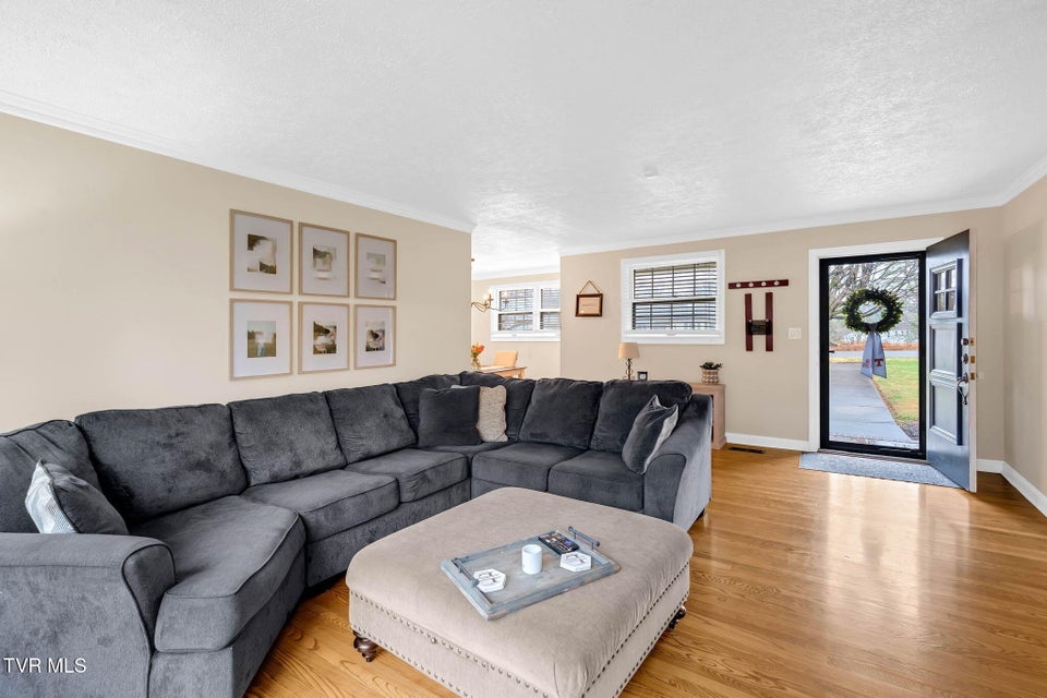 Photo #13: 700 Edgewood Drive