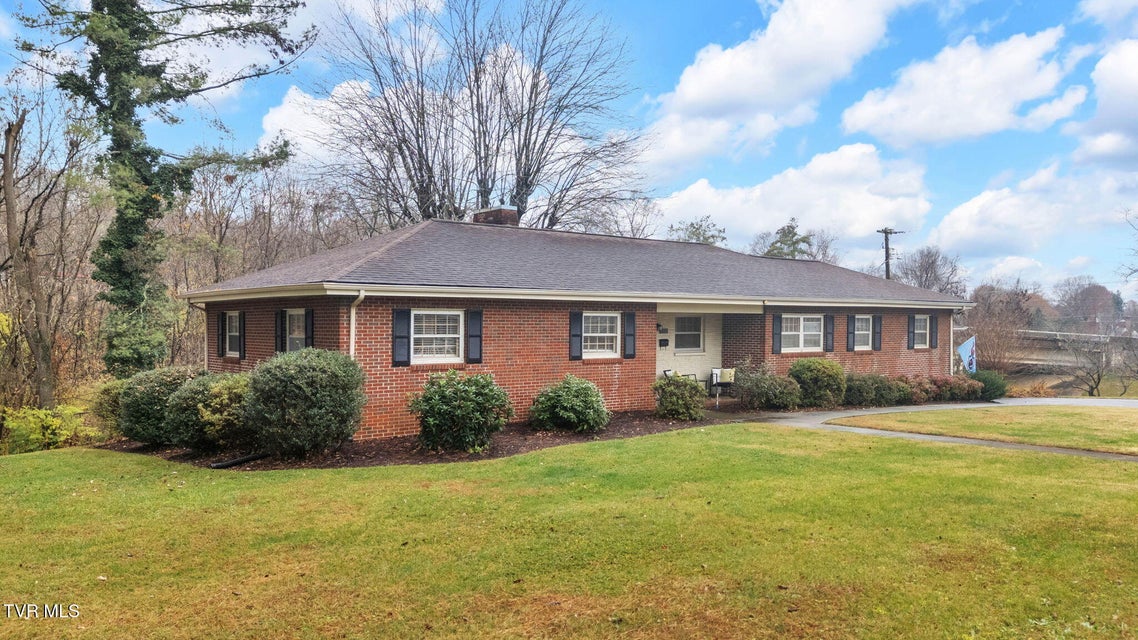 Photo #25: 700 Edgewood Drive